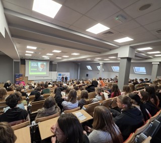 Nie tylko na froncie